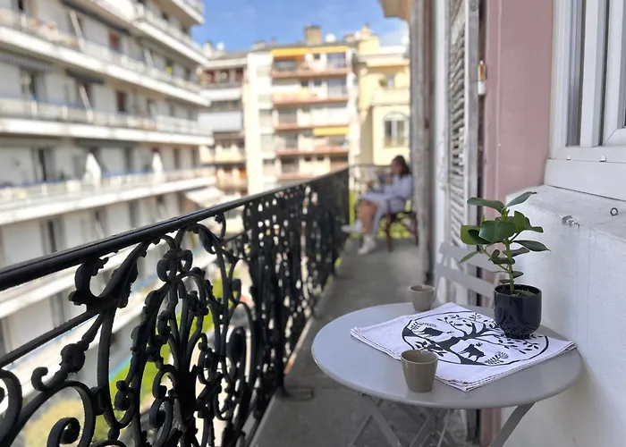 Carla's Residences F1 Hyper Centre アパート