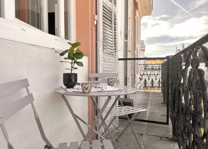 Carla's Residences F1 Hyper Centre *