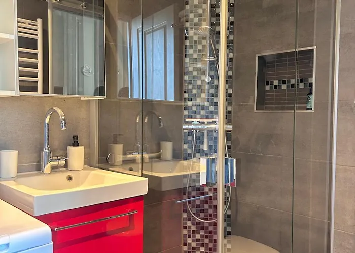 Carla's Residences F1 Hyper Centre * 艾克斯莱班